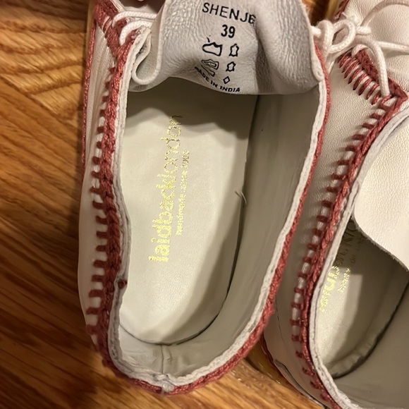 New Anthropologie Laidback London Crochet Accented Booties- white size 39 or 9 - Picture 11 of 15